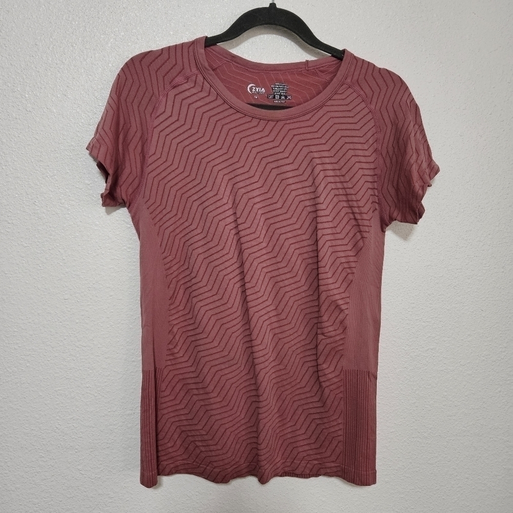 Zyia top size medium